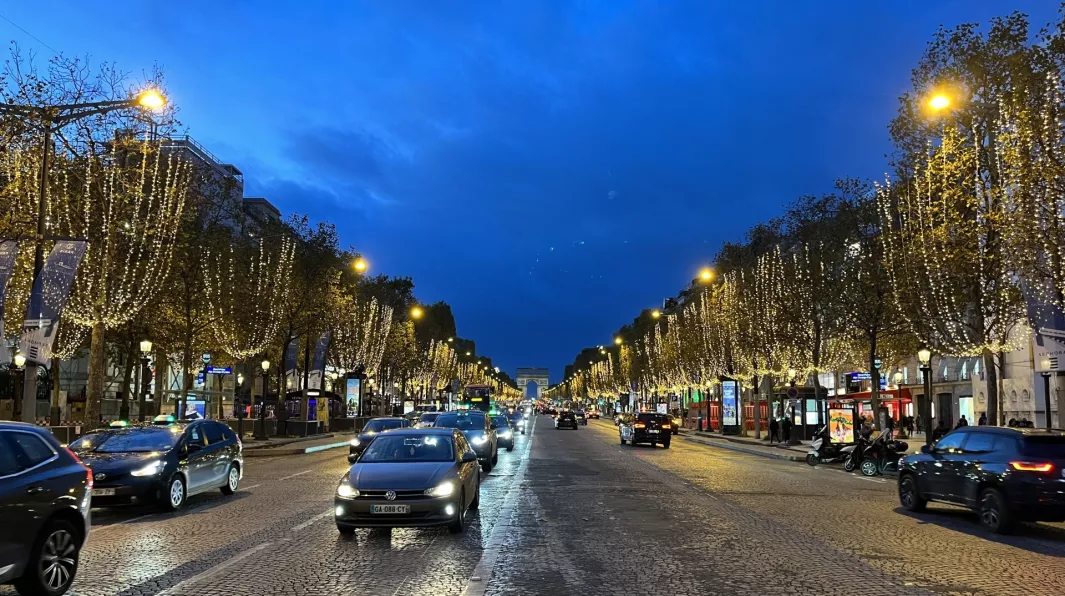 Hosokawa Sommelier Letter from the Eiffel Tower Christmas in Paris