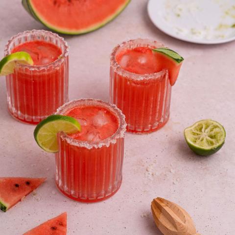 Mocktail de sandia y albaricoques