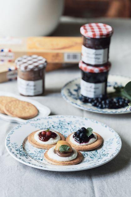 St Michel Cookie Open Sandwich