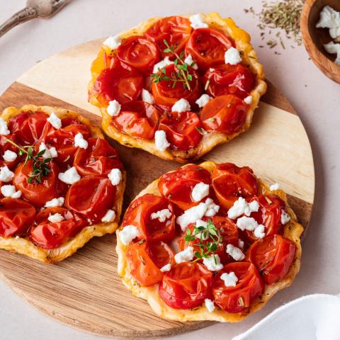 REC_Cherry Tomato and Fresh Goat Cheese Tartelettes Tatin_EN