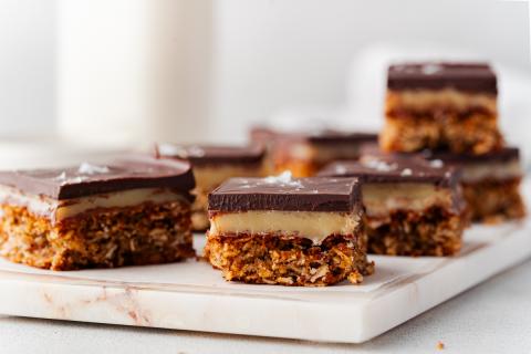 Dark Chocolate, Oats and Salted Butter Caramel Squares 