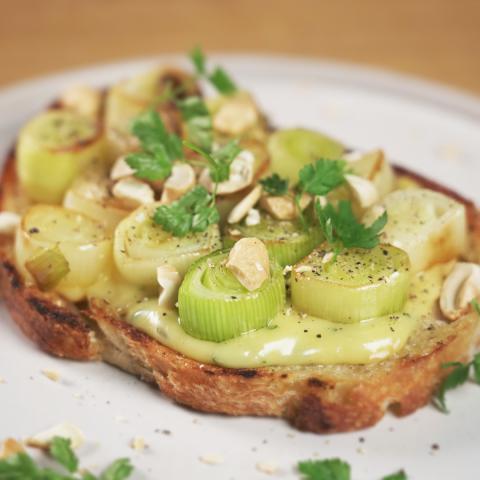 Leek toasts