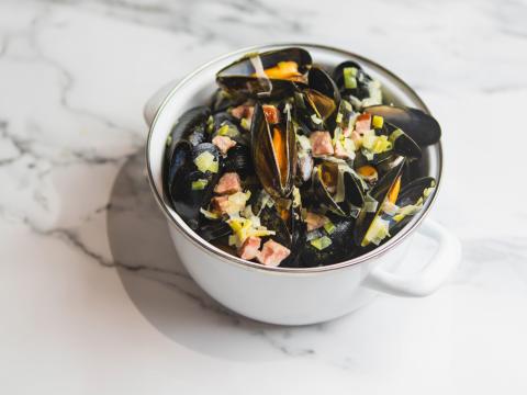 Morteau sausage moules