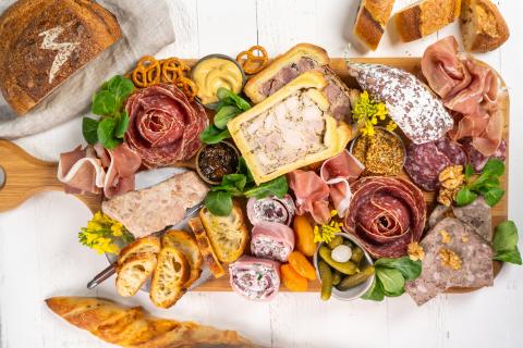 charcuterie platter photo