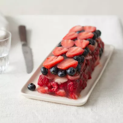 Languedoc and red berry aspic