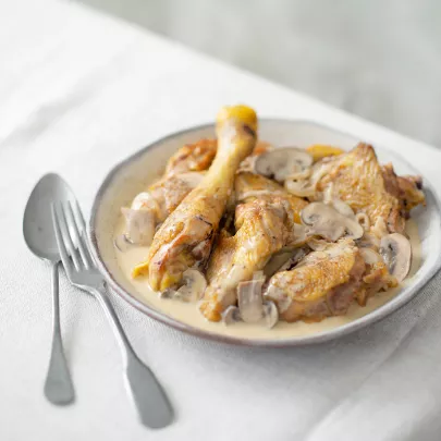 Chicken with cream 