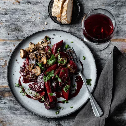 DE-RECIPE-beet-bourguignon-final