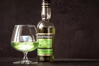 Chartreuse liqueurs: behind the scenes 